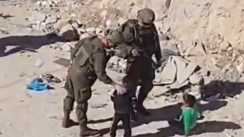 The Israeli army assaulted and arrested two Palestinian children in southern Hebron in the West Bank