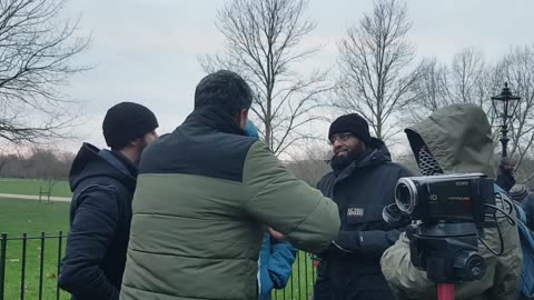Speakers Corner - Uncle Sam Teaching Young Muslims about Islam, There Are Many Q