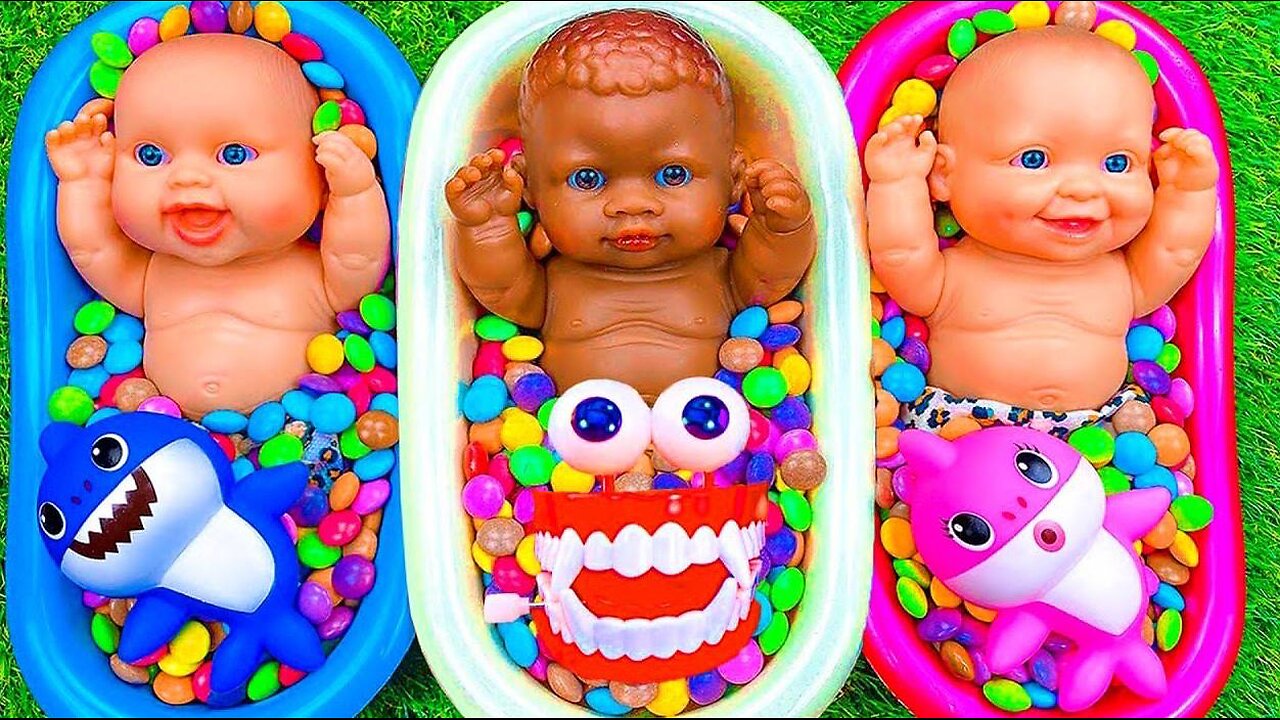 4 Minutes Satisfying ASMR | Mixing M&M's Candy & Gum Balls in 3 Bathtubs with Magic Make Up Slime