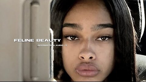 #𝗙𝗨𝗝𝗜𝗜𝗦 mesmerised… feline beauty