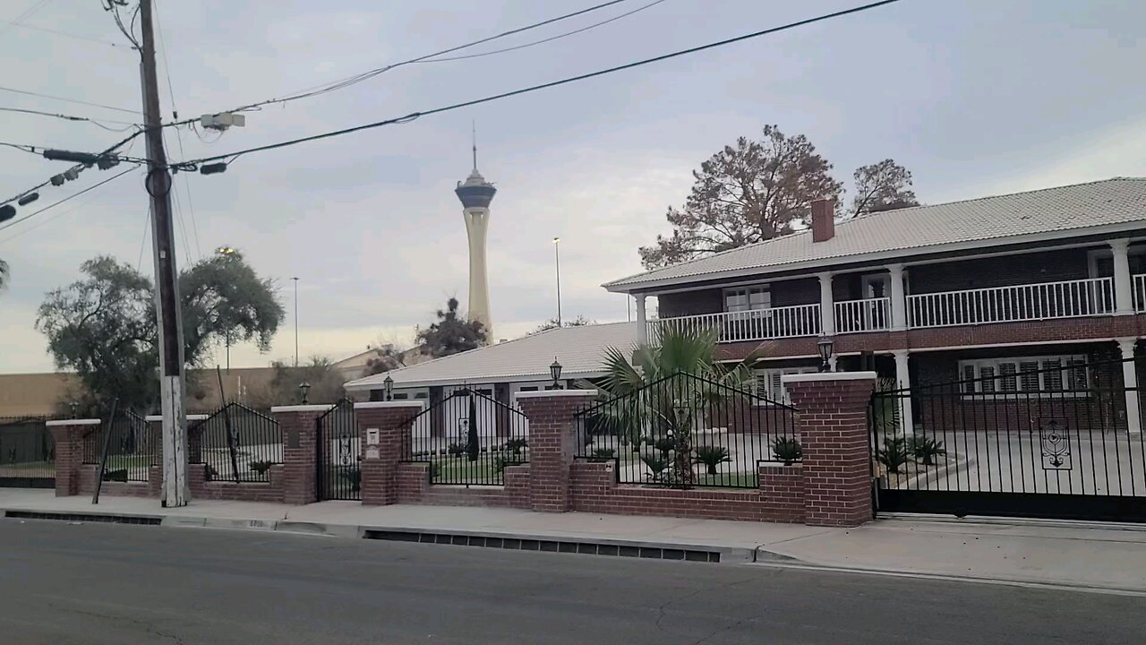 Have you seen Jerry Lewis former Las Vegas home? Check this out! #follow #jerrylewis #lasvegas