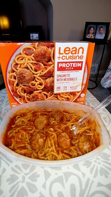 Eating Lean Cuisine Protein Kick Spaghetti With Meatballs, Dbn, MI, 12/16/25