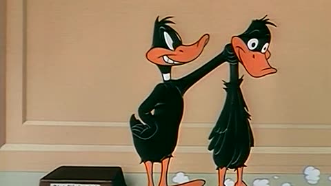 LT (LOONEY TOONS) E 18