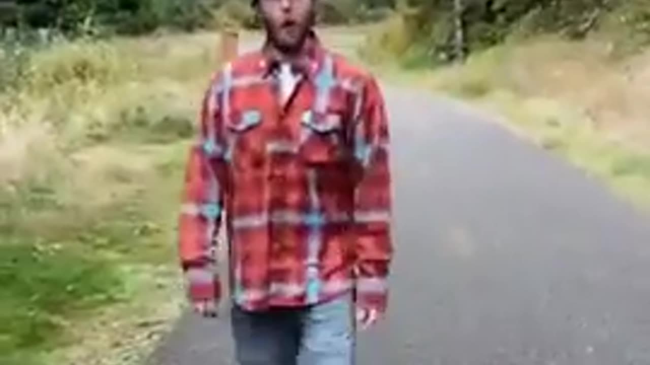 A young woman feels like someone is following her... wait until the end.