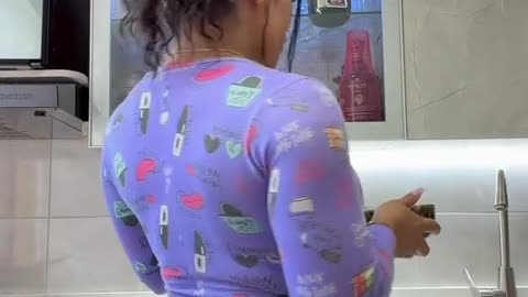 🍑 Wifey Material? 🍳