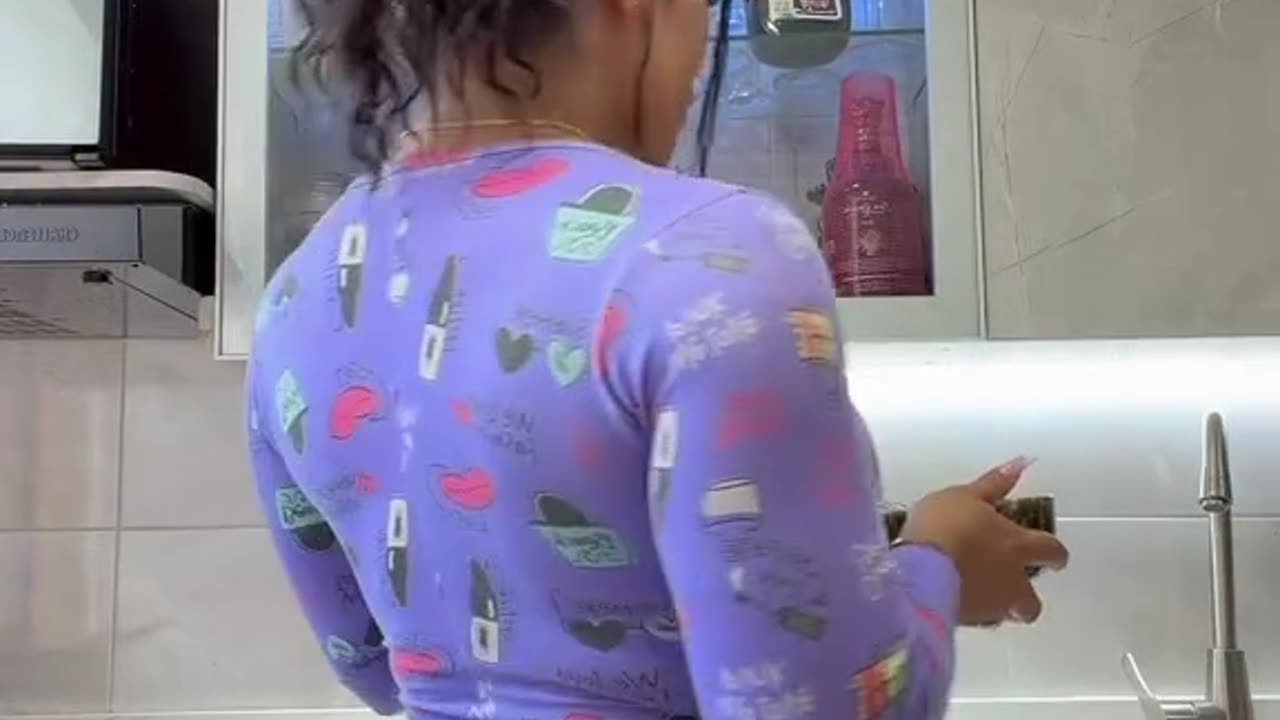 🍑 Wifey Material? 🍳