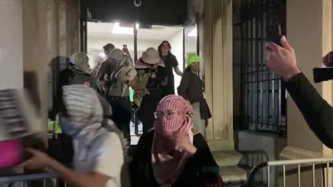 Columbia University: Pro-Hamas protesters seize control of historic building