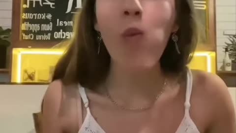 Barefoot Youtube Vlogger (Beth Oliver) In Mexican Town Part 1