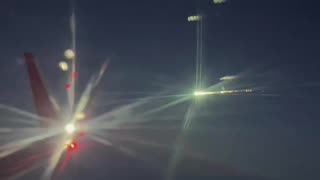 Incredible footage of ANOTHER STREAKER #UFO recorded from plane over Russia ‼️