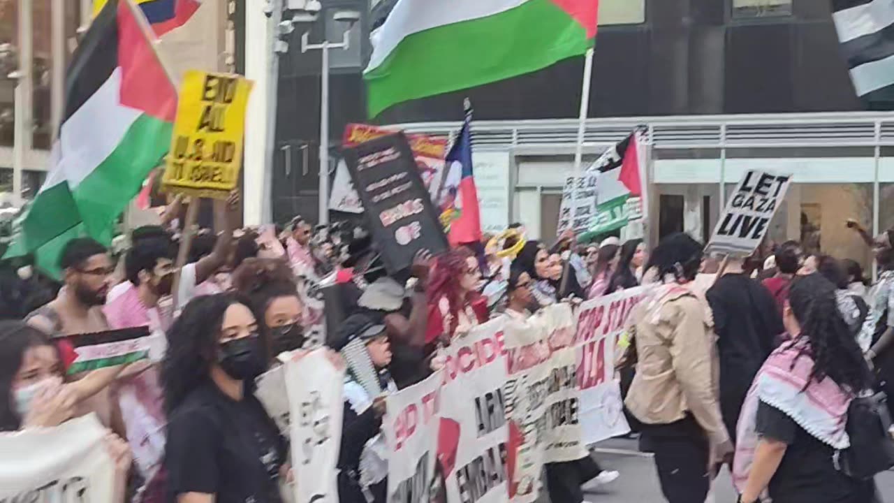 Near the United Nations: "ARREST NETANYAHU. STOP THE GENOCIDE."