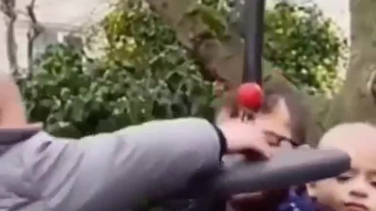 @Funny Kids are Dengerous. 😂