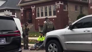 DHS agents got another Juan in Berwyn, Illinois this morning.