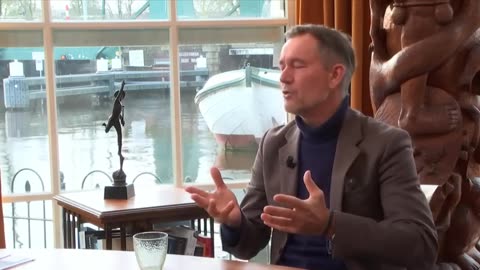 De Nieuwe Wereld - Rechtszaak Lisa, ABN Amro schrapt 5.000 banen, ECB verwoest woningmarkt, Financiële bubbel barst