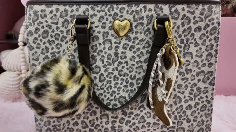 💕Betsey Johnson Tote Bag Clean Out & Featuring Read Your Heart Jewelry💕 WIMB