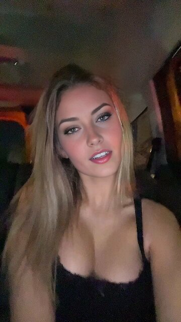 Me or PS5 under the Christmas tree?❤️ • • Follow for daily reels 😝 • • #trend #reel #explore