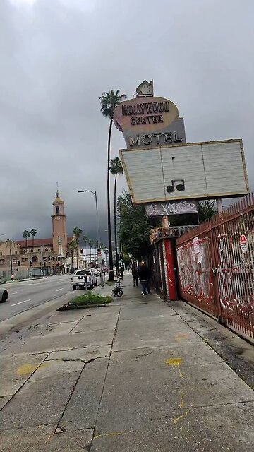 Farewell Hollywood Center Motel. We’ve lost more Hollywood History.