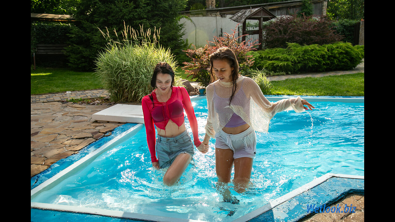 Wetlook girls group swimming in the pool