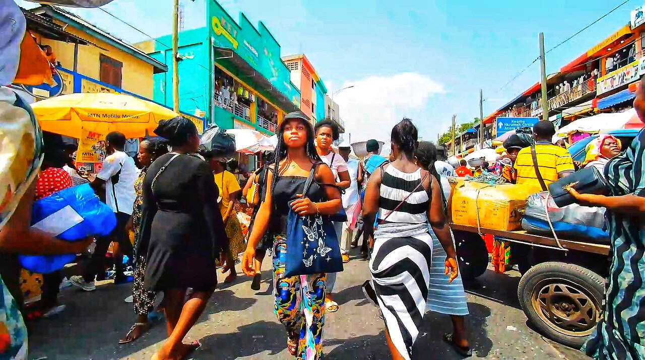 🇬🇭 EXPERIENCE VIBRANT AFRICAN STREET LIFE INSIDE TUDU & MAKOLA MARKET IN ACCRA GHANA