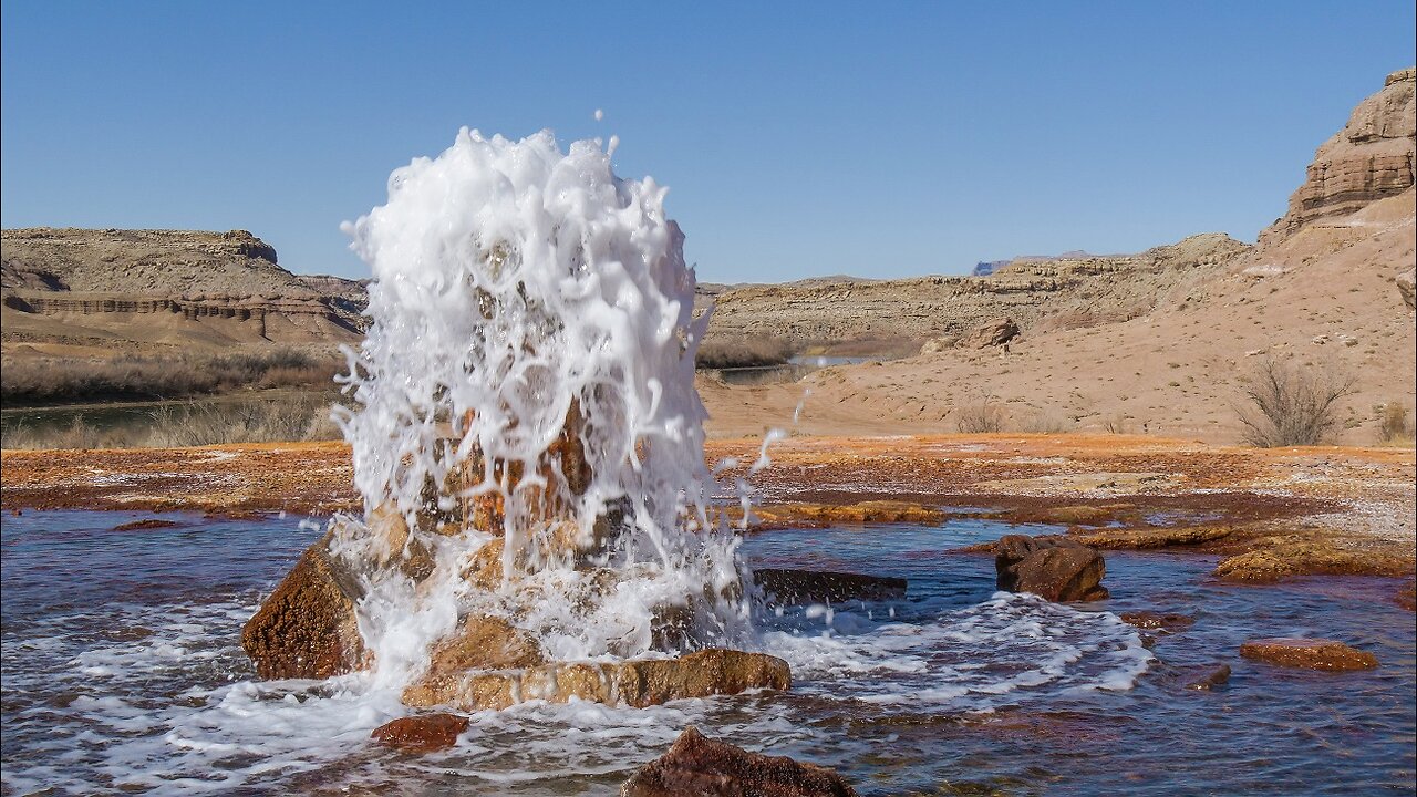 Perfect Timing - Dee Pass to Crystal Geyser Jeep Trail Utah