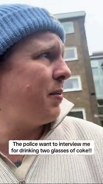 🇬🇧 Seriously, police insanity these days in the UK.