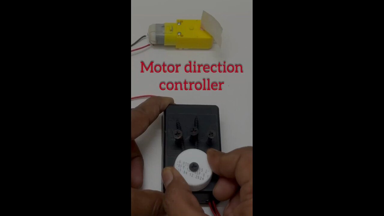DC Motor Direction Controller | Change Motor Rotation Easily 🔁 | DIY Electronics Project
