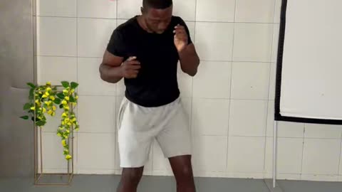 FOOTWORK Why Footwork Is the Most UNDERRATED Skill in Boxing 🥊 DON’T GET HIT!