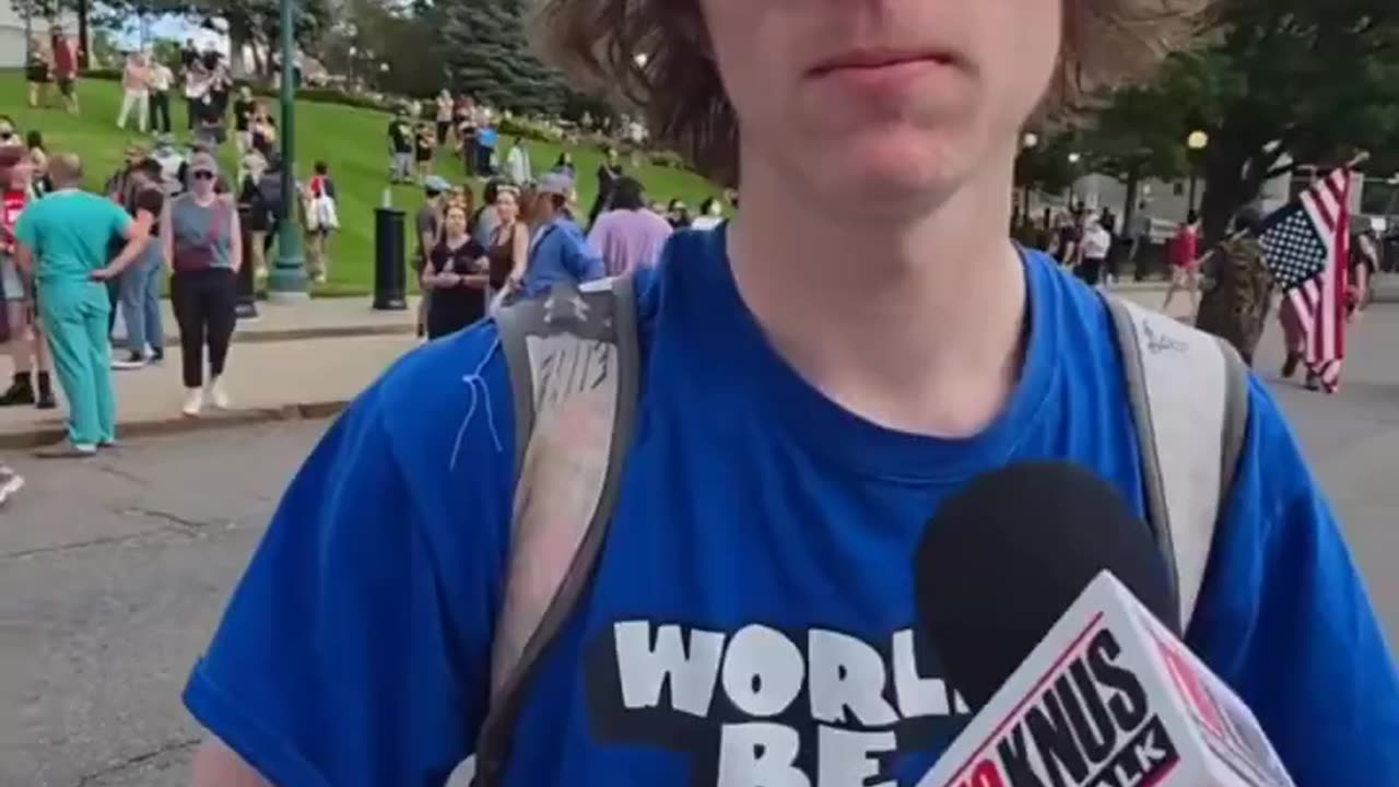 "No Kings" Protester Doesn't Know Why He Dislikes Trump