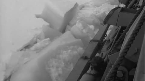 OPERATION, HIGH JUMP... - OPERATION, HIGH JUMP NORTHWIND BREAKING UP ICE IN ICE PACK - 428-npc-17757
