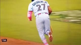 Vladdy Jr blasts one off of shohei