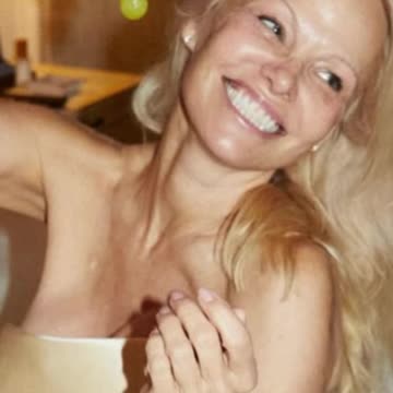 Baywatch Babe to Theater Queen: Pamela’s Epic Twist! news