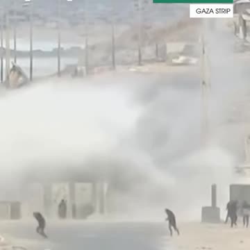 [ BREAKING ] Israeli tanks targeted Palestinians who were celebrating the ceasefire agreement