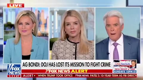 “BOOM! 💥 Pam Bondi just revealed the Epstein files are sitting on her desk RIGHT NOW