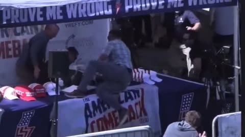 This video lends credibility to the theory the Charlie Kirk assassination w...