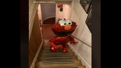 Scary Elmo Balloon!