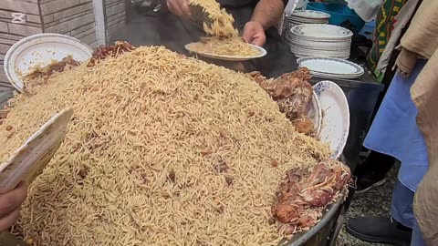 ULTIMATE PAKISTANI STREET FOOD GOLDEN BEEF PULAO MOUNTAIN RECIPE - POPULAR PESHAWARI CHAWAL RECIPE