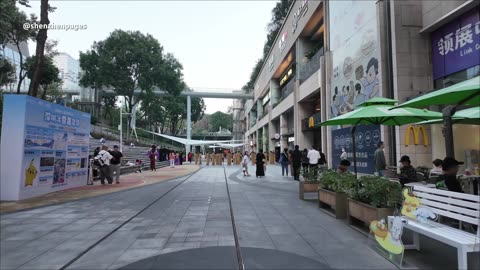 Eating & Shopping in Shenzhen's Underground Link City 🇨🇳