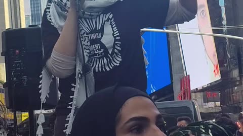 Palestinian: "Netanyahu you can't hide, we charge you with genocide."