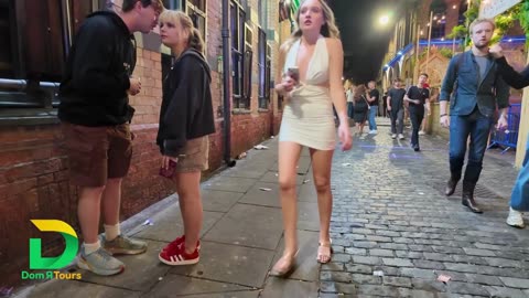 London Night Walk Tour Part 3 Midnight in LiverPool Area