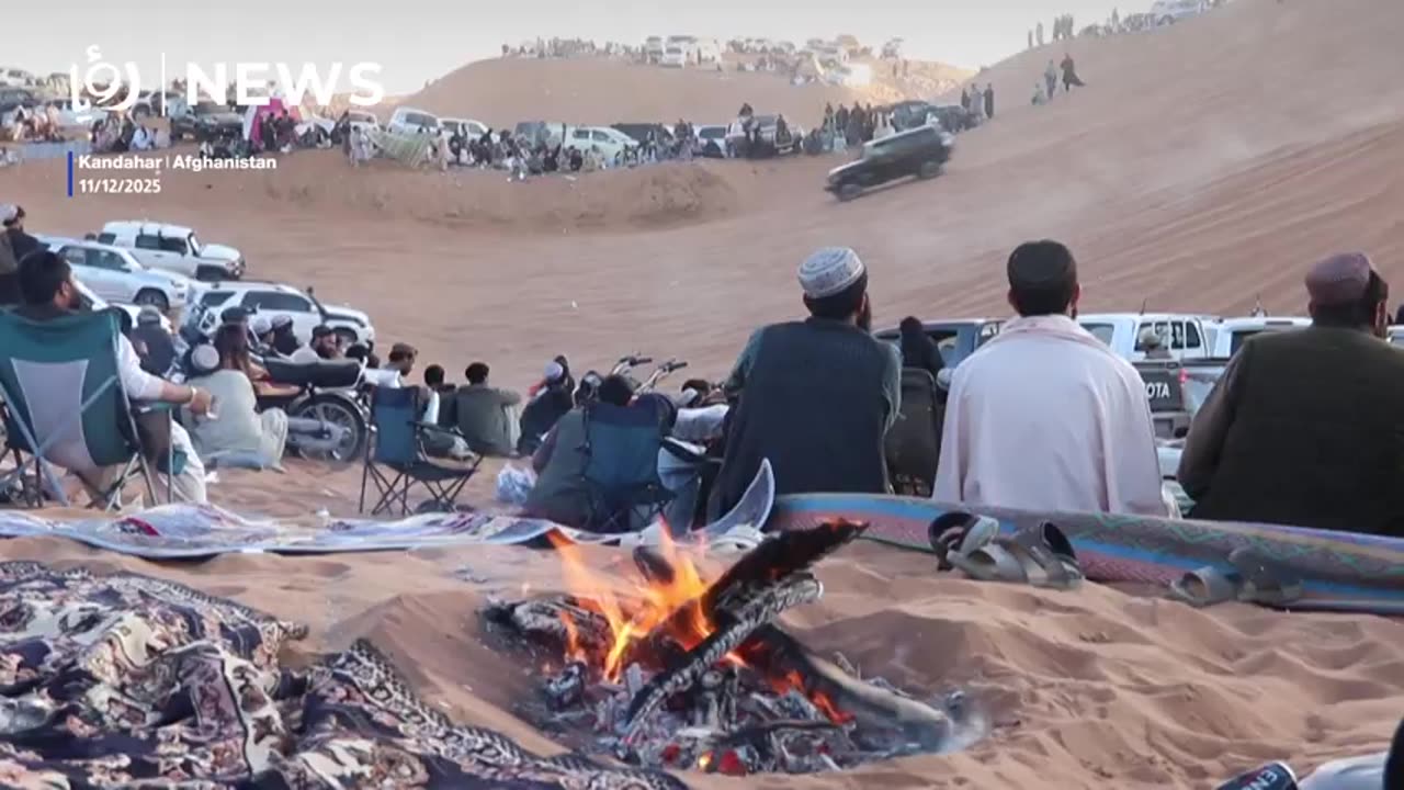 Afghan 4x4 fans enjoy dune bashing