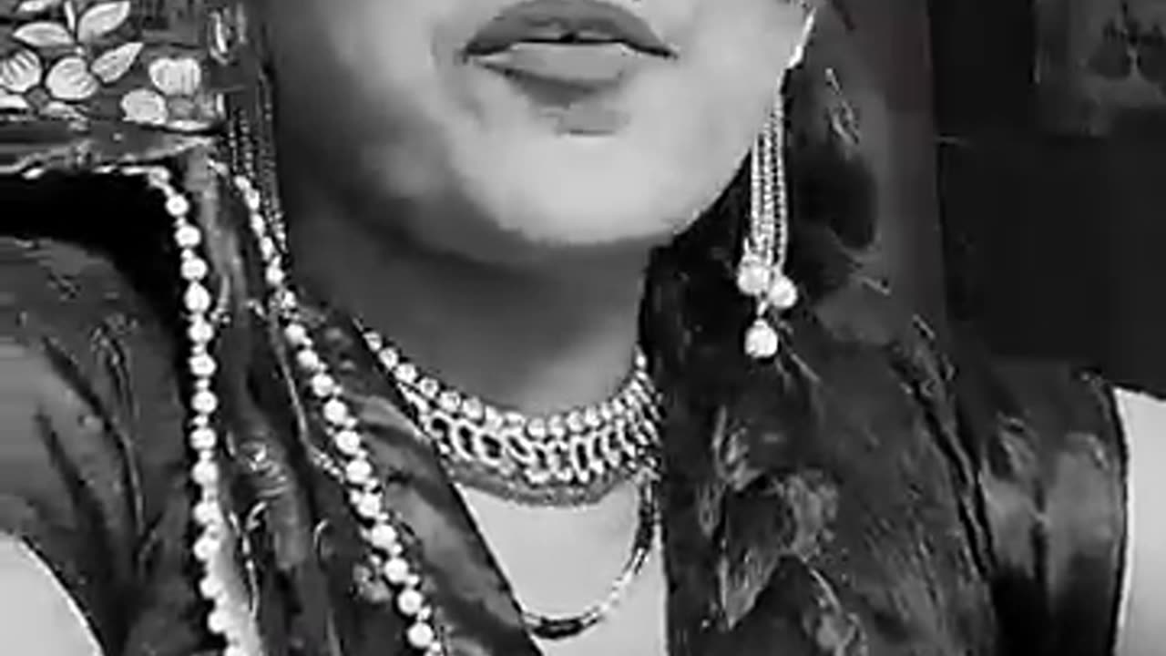 Mera Naam Hai Chameli