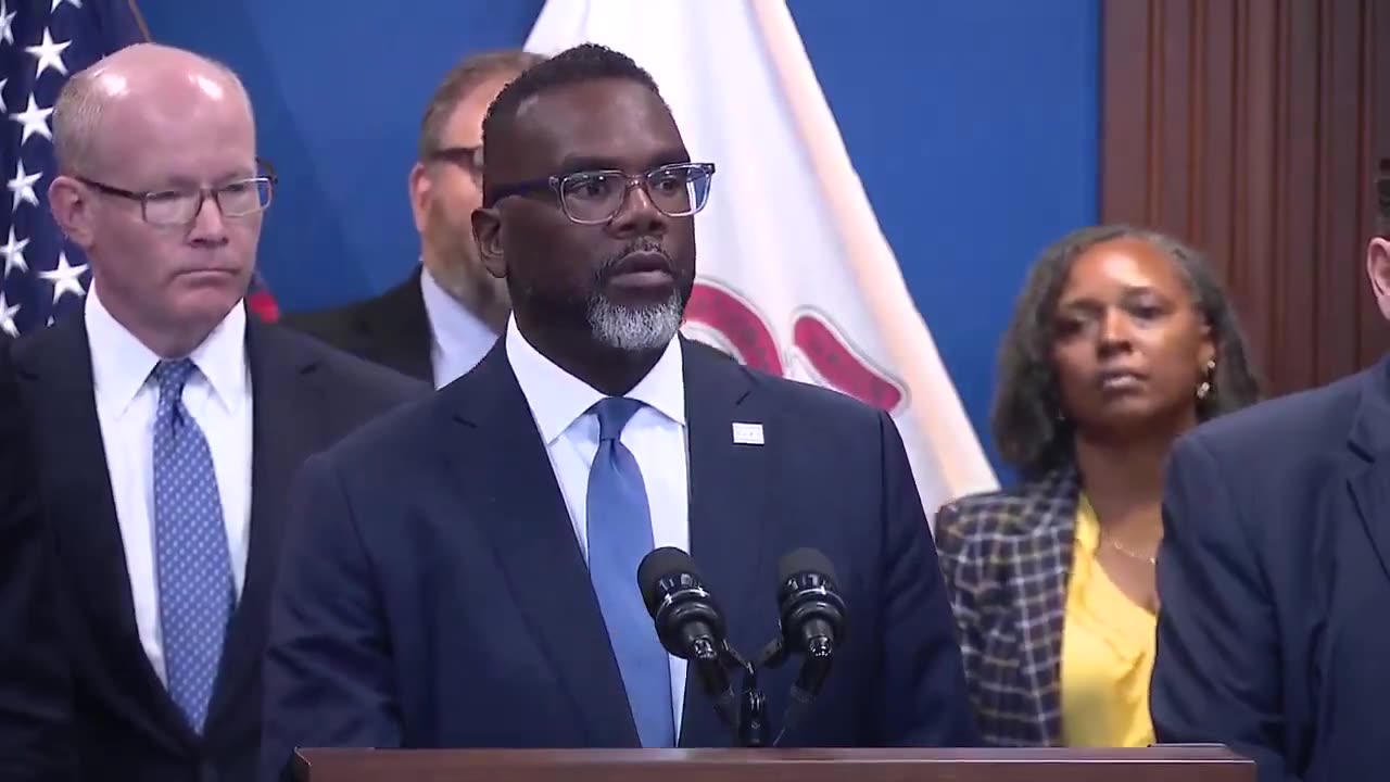 Chicago Mayor Praises Cop-Killer Who Fled To Cuba