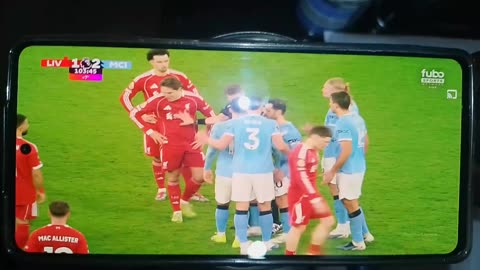 Liverpool 1-2 Man city came back equalised and leading - City's advantage not given at injury time