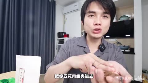 “Speechless... Got Kicked Out of the Mall for Eating This!”