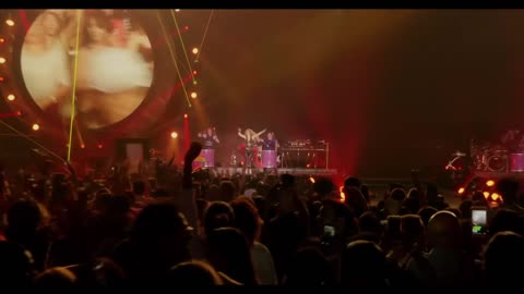 Shakira In Concert: El Dorado World Tour