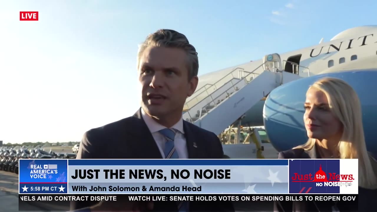 CITIZENS WELCOMING THE NATIONAL GUARD