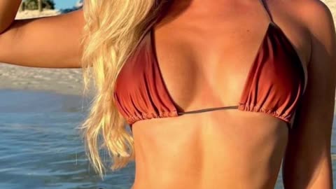 Jilissa Zoltko_ American Model & Instagram Sensation _ Biography & Insights