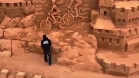 Other making sand art vs This GUY