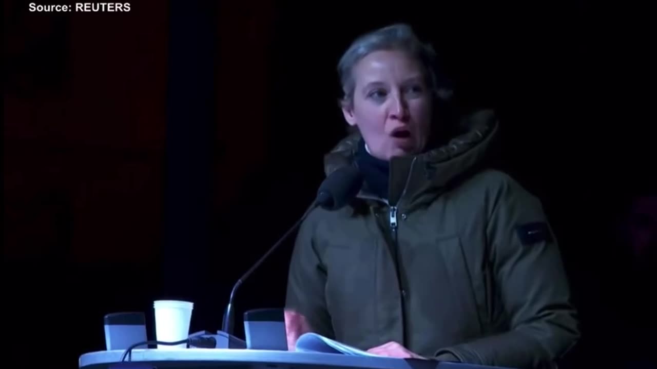 Alice Weidel mit Tremolo in Stimme zu Magdeburg