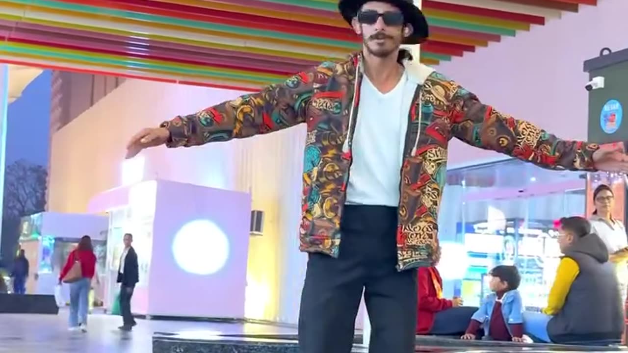 Robot-style vlog dance