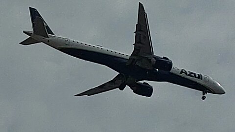 Embraer 195 PS-AEK coming from Recife to Fortaleza